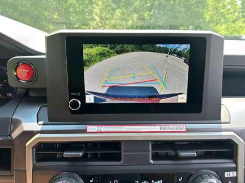 New 2026 Toyota Tacoma TRD Off-Road AWD/4WD image 32