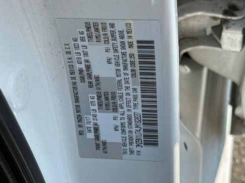 Used 2018 MAZDA MAZDA3 Sport w/ Preferred Equipment Package image 27