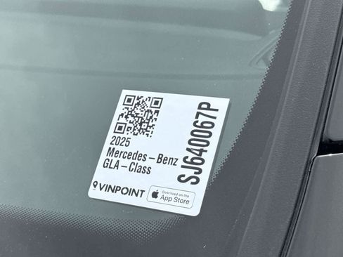 Used 2025 Mercedes-Benz GLA 250 image 35