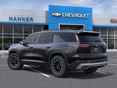 New 2026 Chevrolet Traverse Z71 w/ Enhanced Driving Package image 3