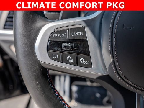 Used 2025 BMW X7 M60i image 7