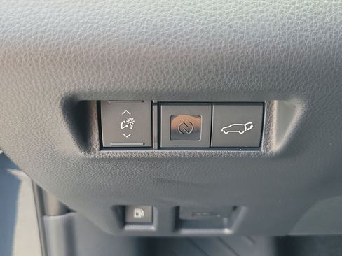 Used 2026 Toyota RAV4 XLE Premium FWD image 32