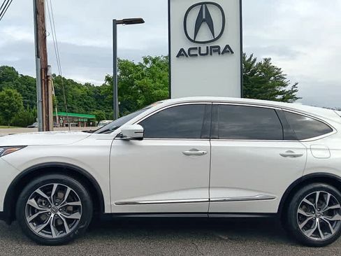 Used 2023 Acura MDX w/ Technology Package AWD/4WD image 2