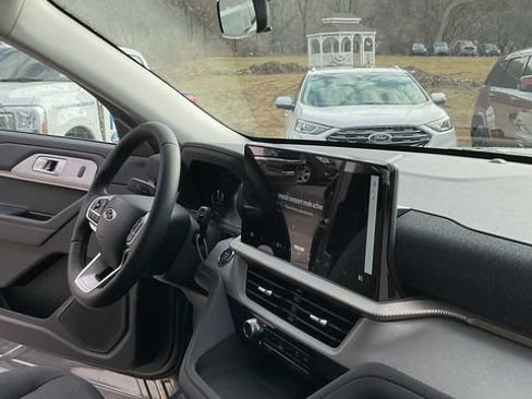 Used 2026 Ford Explorer Active AWD/4WD image 51