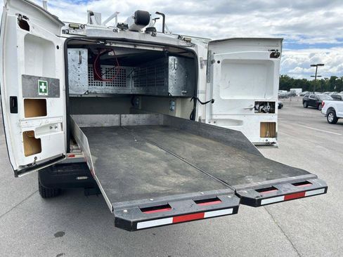 Used 2019 Ford F250 XL w/ Power Equipment Group RWD image 29