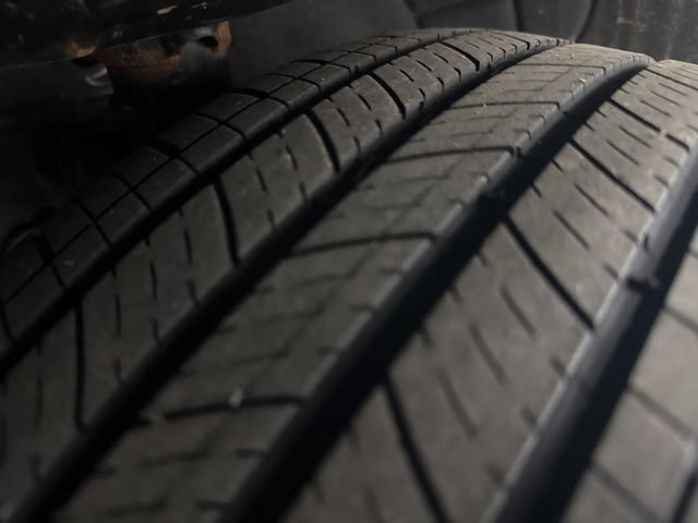 Used 2024 Chevrolet Equinox LT w/ LPO, Floor Liner Package FWD image 31