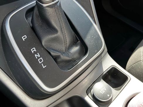 Used 2014 Ford C-MAX SE w/ Equipment Group 201A image 18