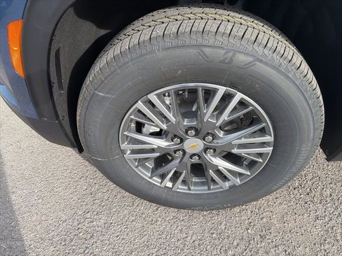 New 2026 Chevrolet Traverse LT w/ Driver Confidence Package image 10