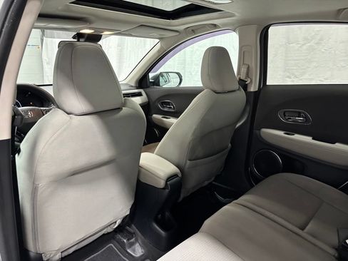 Used 2019 Honda HR-V EX image 45