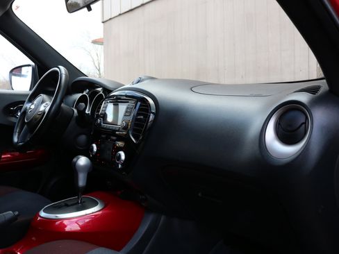 Used 2015 Nissan Juke SV w/ Cold Weather Package image 43