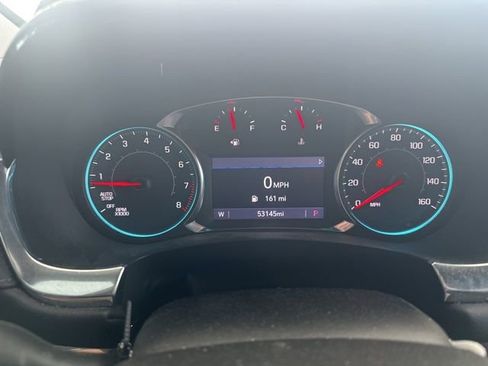 Used 2022 Chevrolet Traverse LT FWD image 18