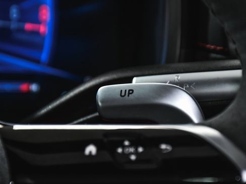 Used 2022 Mercedes-Benz SL 63 AMG 4MATIC w/ Driver Assistance Package image 47