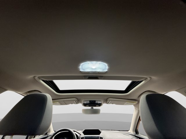 Used 2018 Subaru Crosstrek 2.0i Premium w/ Moonroof Package AWD/4WD image 17