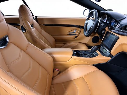 Used 2018 Maserati GranTurismo MC RWD image 30