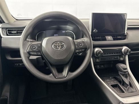 Certified 2025 Toyota RAV4 XLE FWD image 29