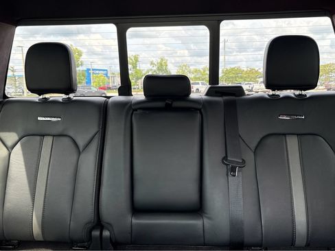 Used 2018 Ford F150 Platinum w/ Equipment Group 701A Luxury AWD/4WD image 32