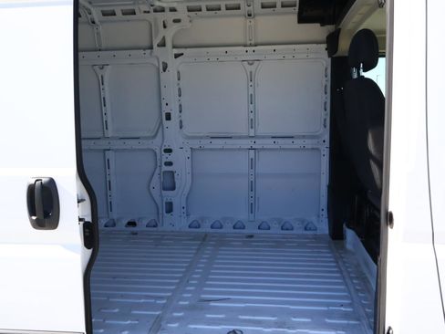 Used 2024 RAM ProMaster 3500 w/ Safety Group image 9