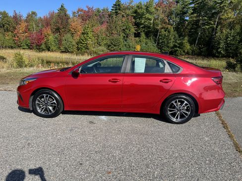 Certified 2023 Kia Forte LXS image 8