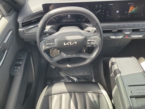 Used 2024 Kia EV9 GT-Line AWD/4WD image 20