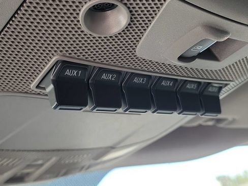 Certified 2019 Ford F250 Lariat w/ Lariat Ultimate Package AWD/4WD image 18