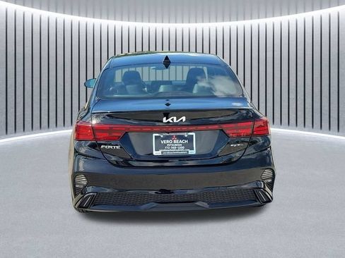 Used 2023 Kia Forte GT-Line w/ GT-Line Technology Package FWD image 5