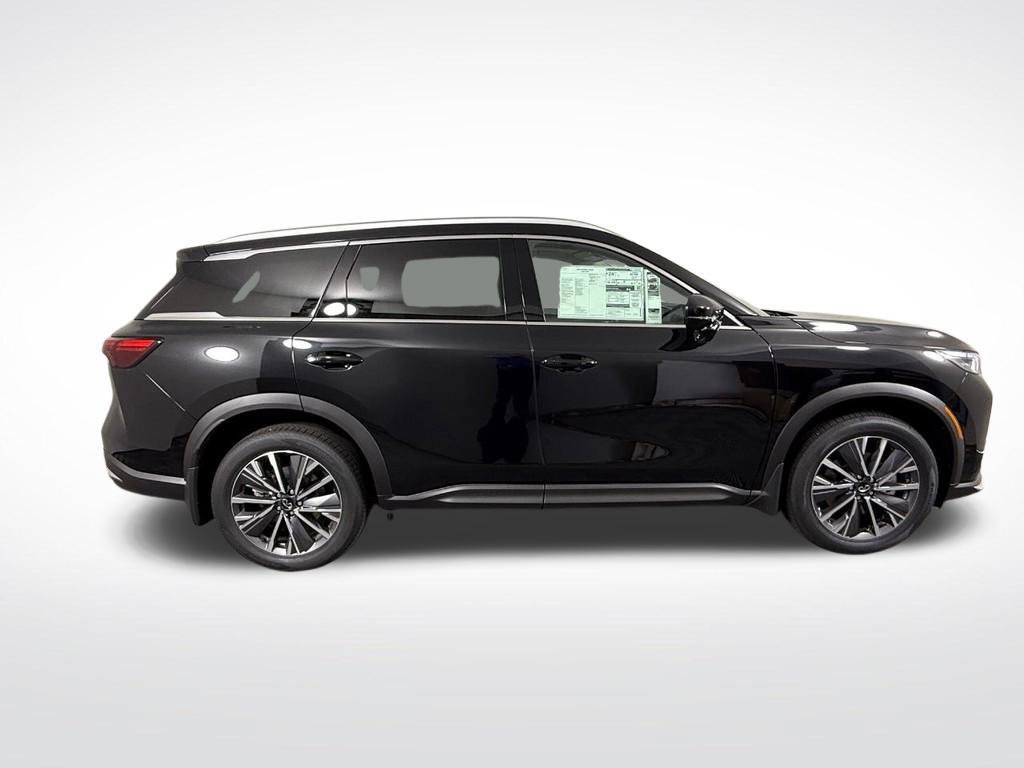 New 2027 INFINITI QX60 Luxe AWD/4WD image 2