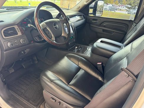 Used 2012 GMC Sierra 2500 Denali AWD/4WD image 15