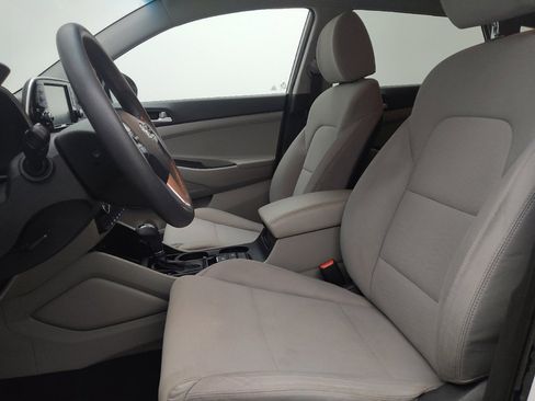 Used 2019 Hyundai Tucson Value FWD image 17