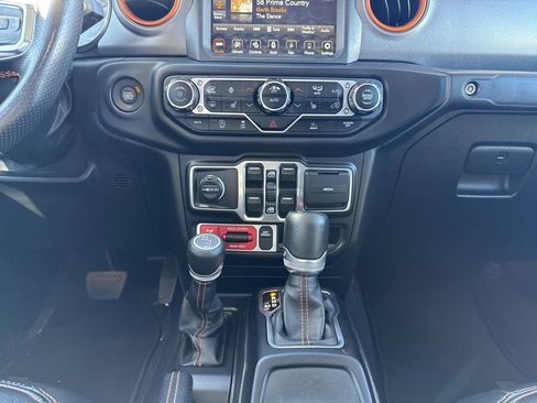 Used 2023 Jeep Gladiator Mojave w/ LED Lighting Group image 17