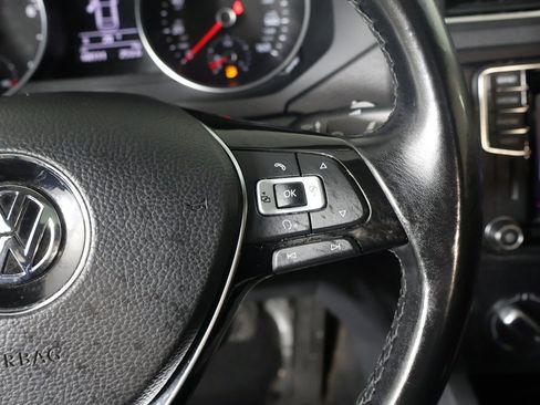 Used 2017 Volkswagen Jetta SE image 39