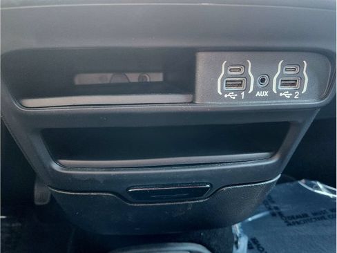 Used 2021 Chrysler Pacifica Touring-L w/ Premium & Safety Sphere Group FWD image 30