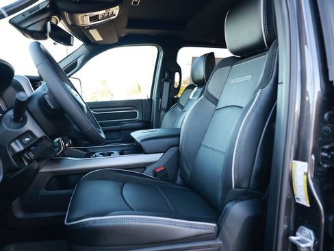 New 2026 RAM 3500 Laramie AWD/4WD image 14