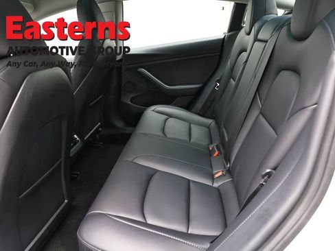 Used 2023 Tesla Model 3 Standard Range image 17