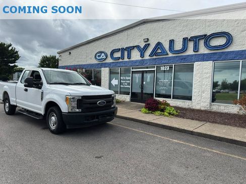 Used 2017 Ford F250 XL w/ Power Equipment Group RWD image 1