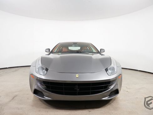 Used 2012 Ferrari FF image 38