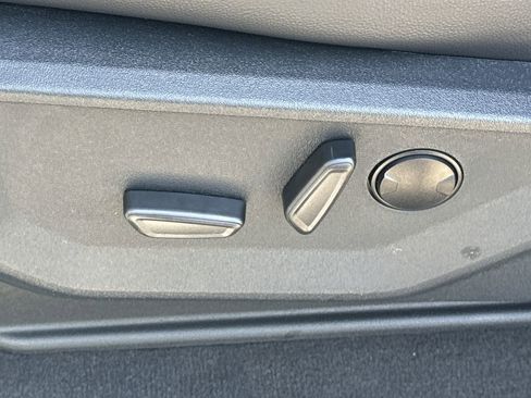 New 2025 Ford F250 Lariat w/ Lariat Ultimate Package image 47