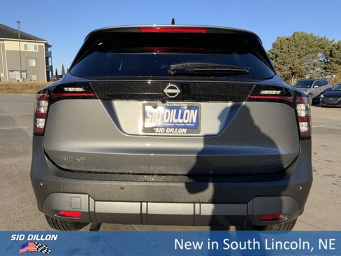 New 2026 Nissan Kicks SV w/ SV Premium Package image 4