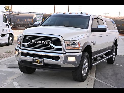 Used 2018 RAM 2500 Laramie w/ Convenience Group AWD/4WD image 1