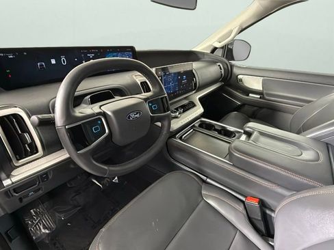 Used 2025 Ford Expedition Max Active image 26