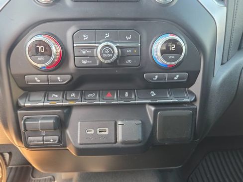 Used 2021 GMC Sierra 1500 SLE w/ X31 Off-Road Package AWD/4WD image 9