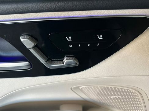 Certified 2025 Mercedes-Benz C 300 Sedan image 13