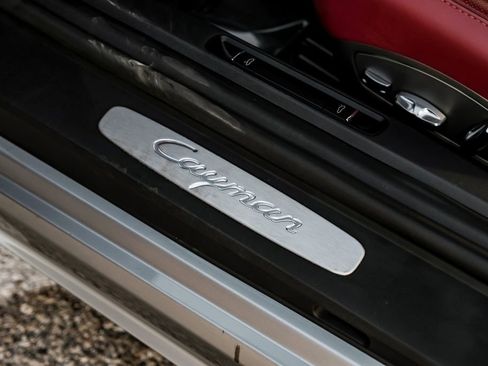 Used 2022 Porsche 718 Cayman image 40