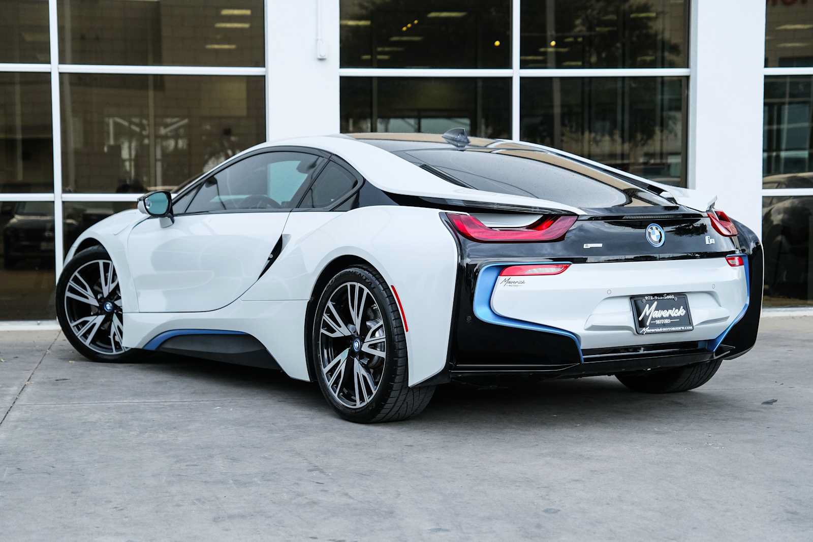Used 2015 BMW i8 AWD/4WD image 15