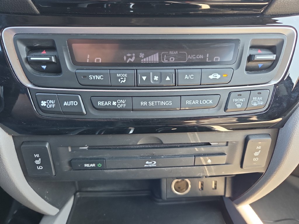 Used 2017 Honda Pilot Touring image 36