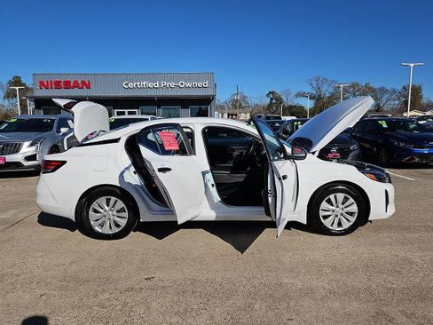 Certified 2025 Nissan Sentra S image 13