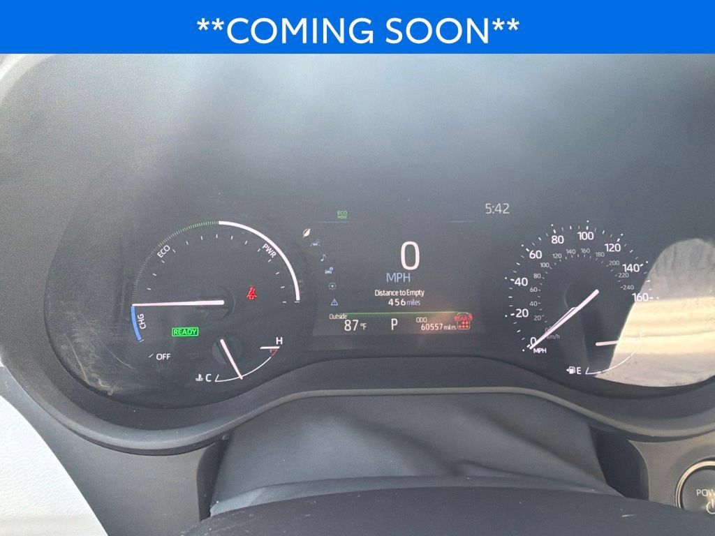 Used 2025 Toyota Sienna XLE FWD image 14