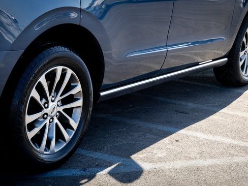 Used 2018 Ford Expedition Limited w/ Driver Assistance Package image 25