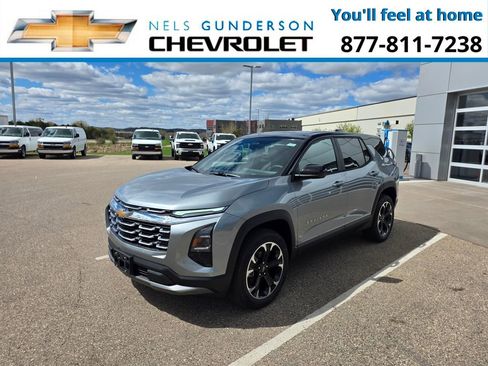 New 2026 Chevrolet Equinox LT w/ Convenience Package II AWD/4WD image 3