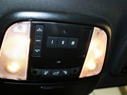 Used 2024 Dodge Durango GT image 34