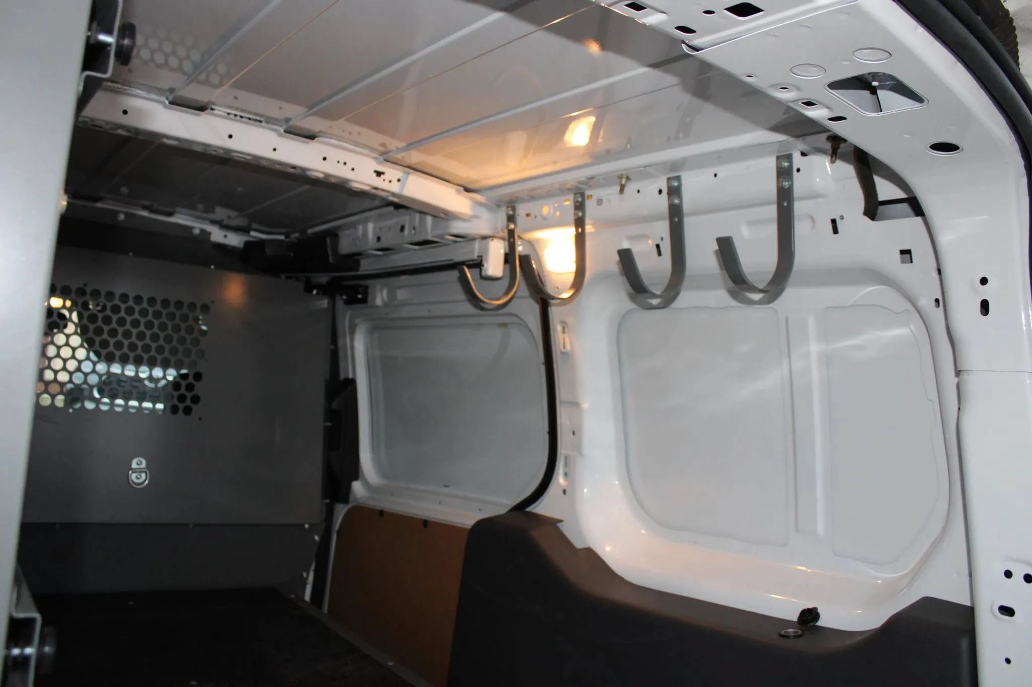 Used 2019 Ford Transit Connect XL FWD image 16